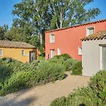 Residence Odalys Le Village Camarguais Les Gardians