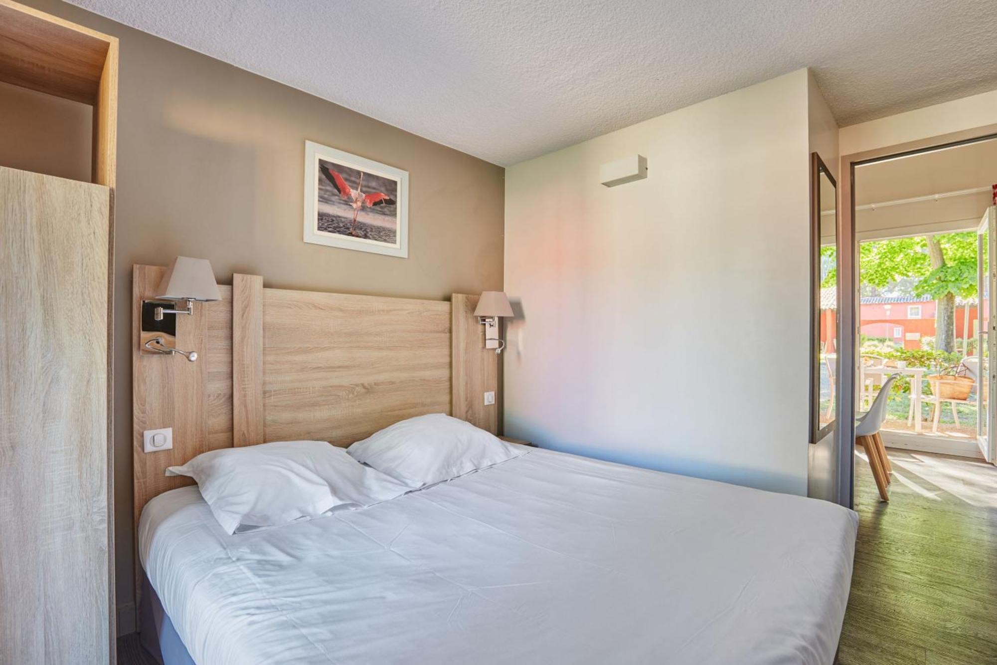 Odalys Le Village Camarguais Les Gardians 4*