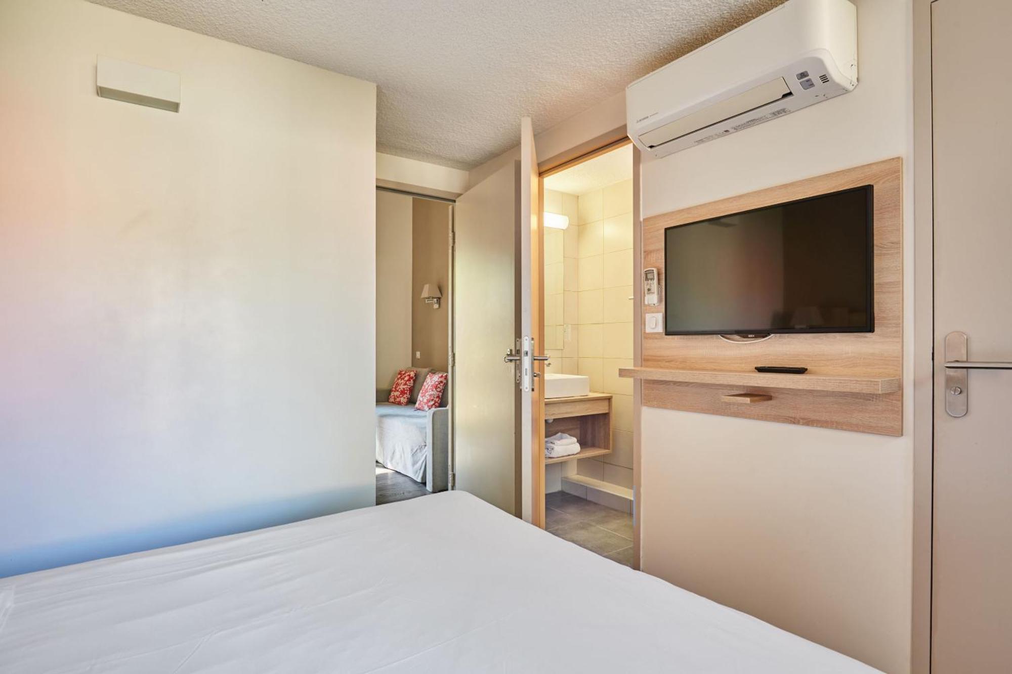 Aparthotel Odalys Le Village Camarguais Les Gardians