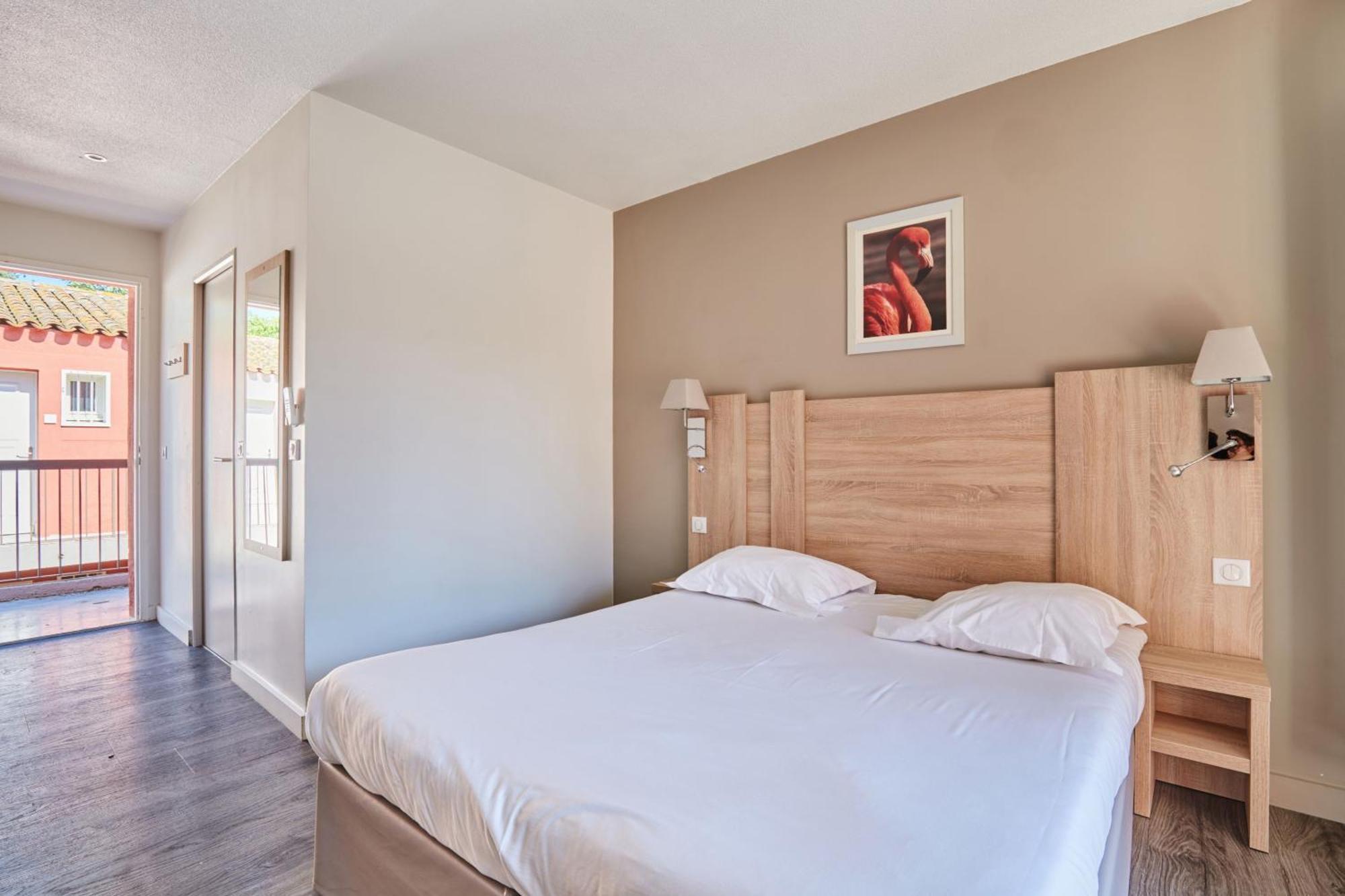 Odalys Le Village Camarguais Les Gardians 4*