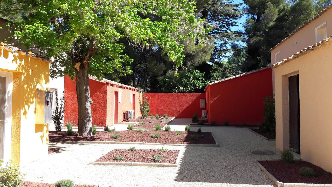 Odalys Le Village Camarguais Les Gardians 4*
