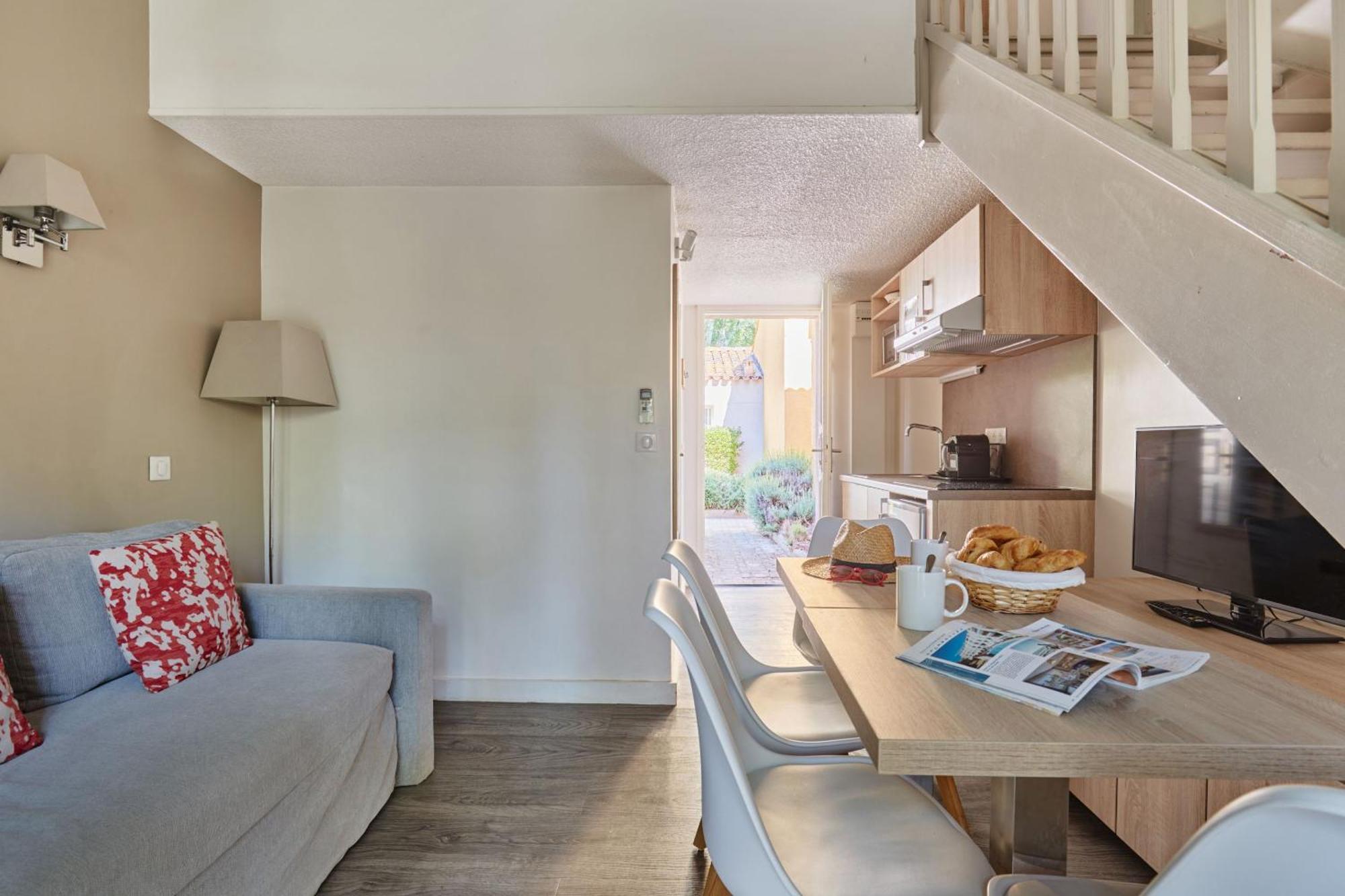 Résidence Odalys Le Village Camarguais Les Gardians 4* Arles