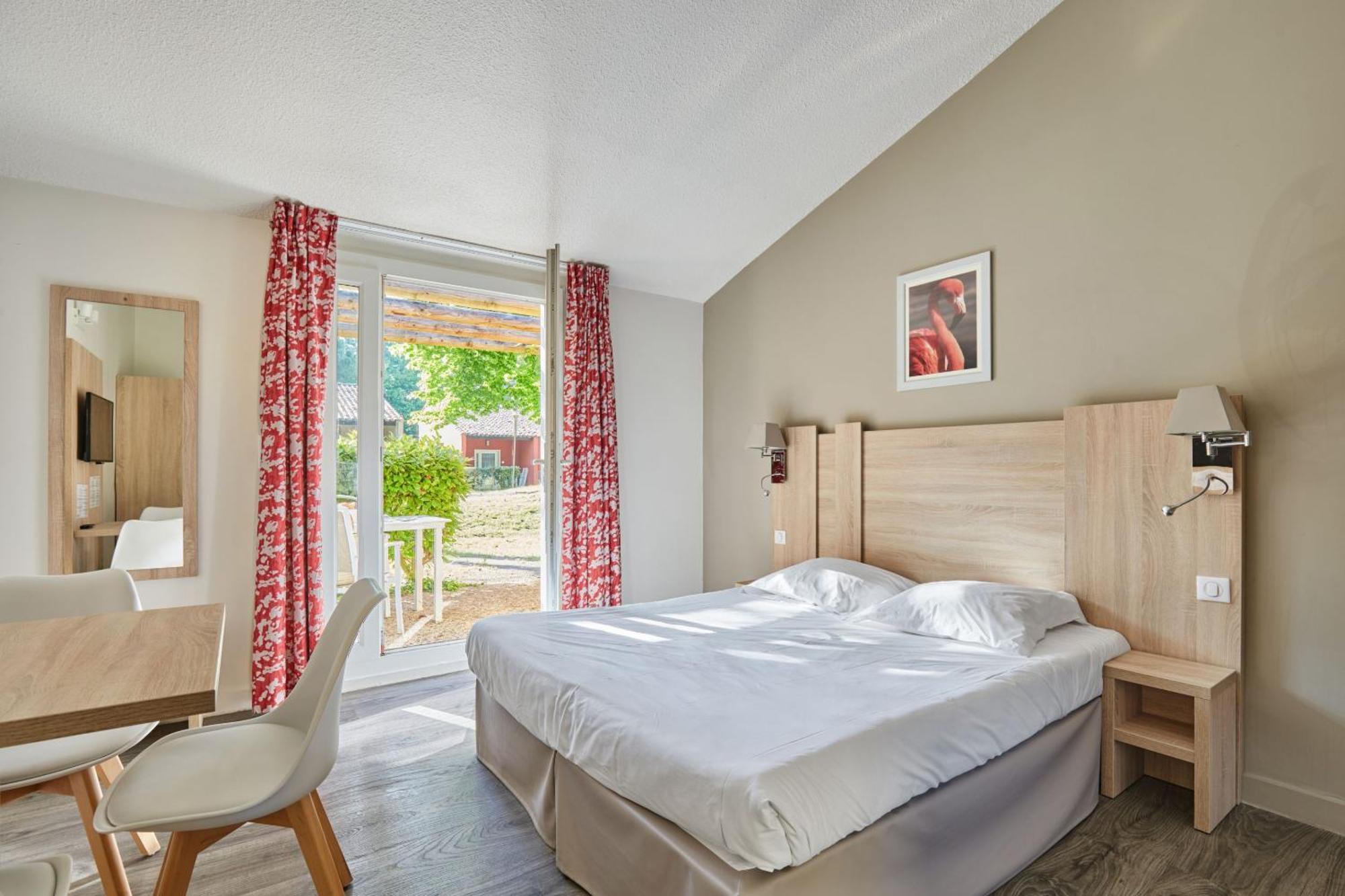 Résidence Odalys Le Village Camarguais Les Gardians Appart hôtel 4*